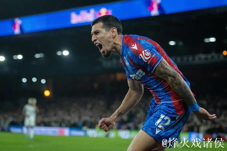 内维尔点评肖防守疏漏致曼联失球，卡拉格批评海文补防迟缓