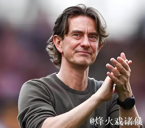 英媒:热刺主帅弗兰克仍将留任 英媒:热刺主帅弗兰克仍将留任